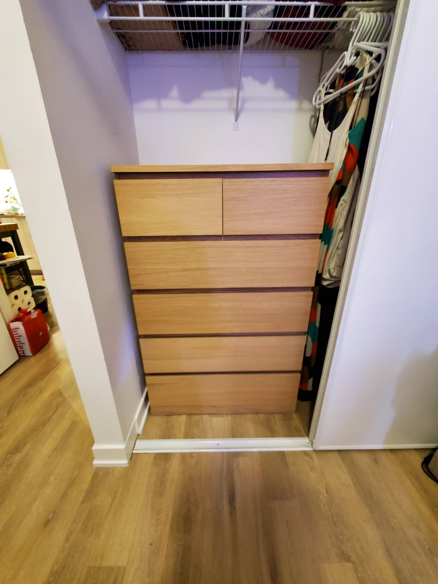 IKEA Malm 6 drawer dresser - Birch