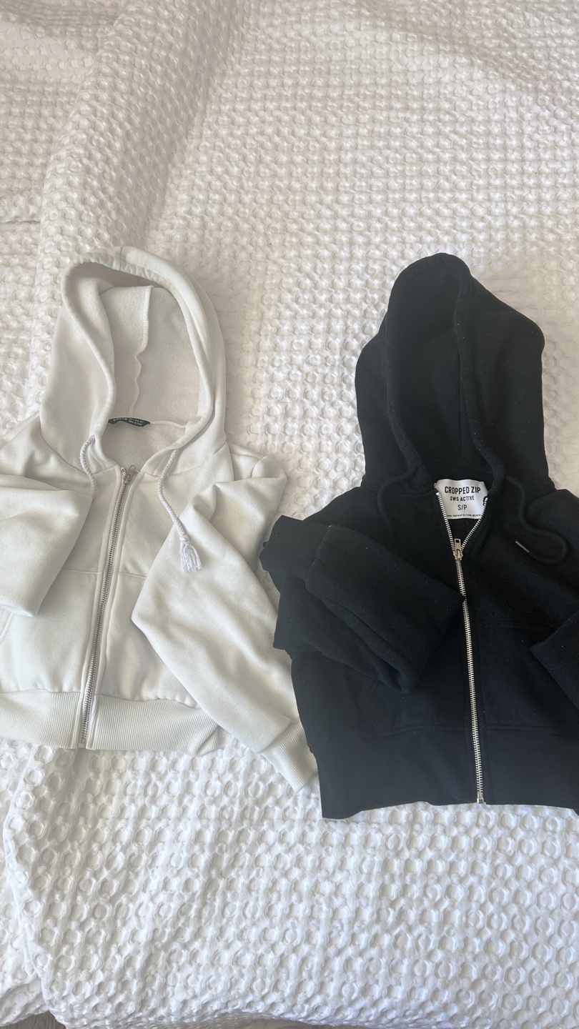 CROPPED HOODED JACKETS thumbnail
