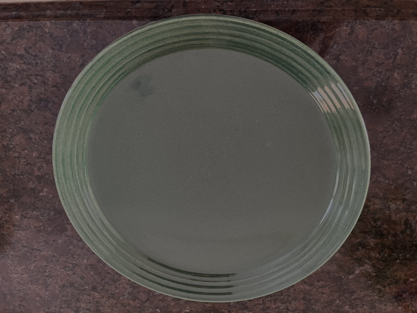 2 Quality Serving Pieces image indicator(4)