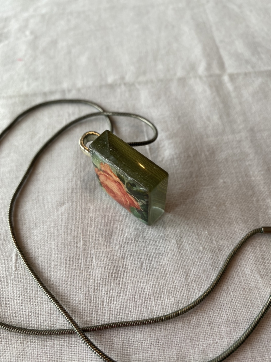 Vintage Rose resin pendant necklace image indicator(2)
