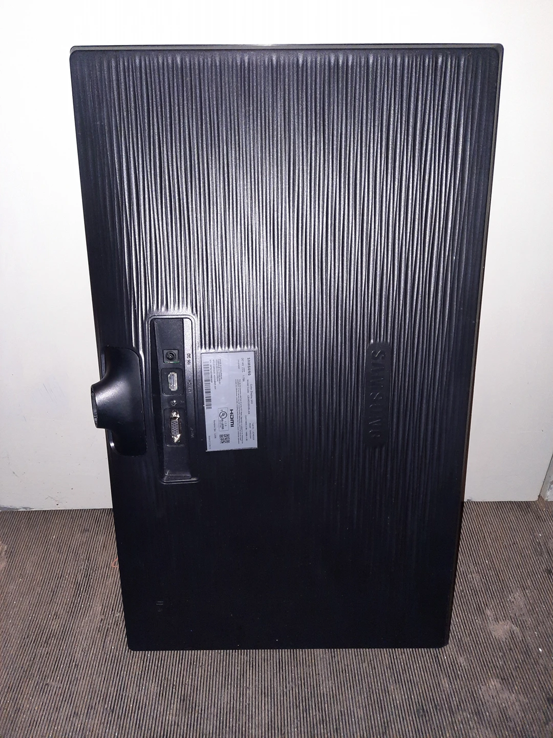 Monitor without stand - photo 2