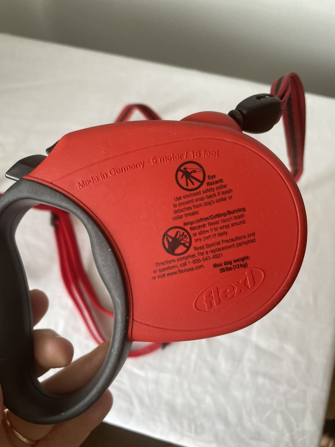 Retractable Cat Leash image indicator(2)