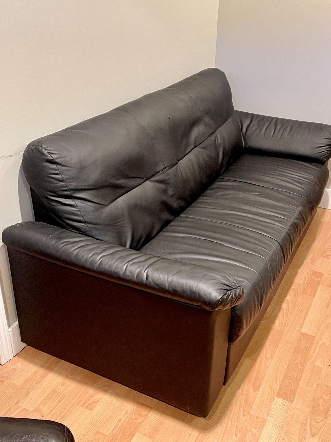 Faux Black Leather Couch 3-Seater - photo 4