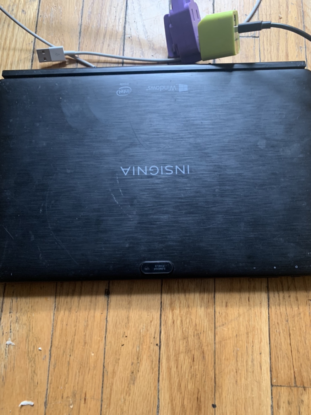 insignia laptop tablet