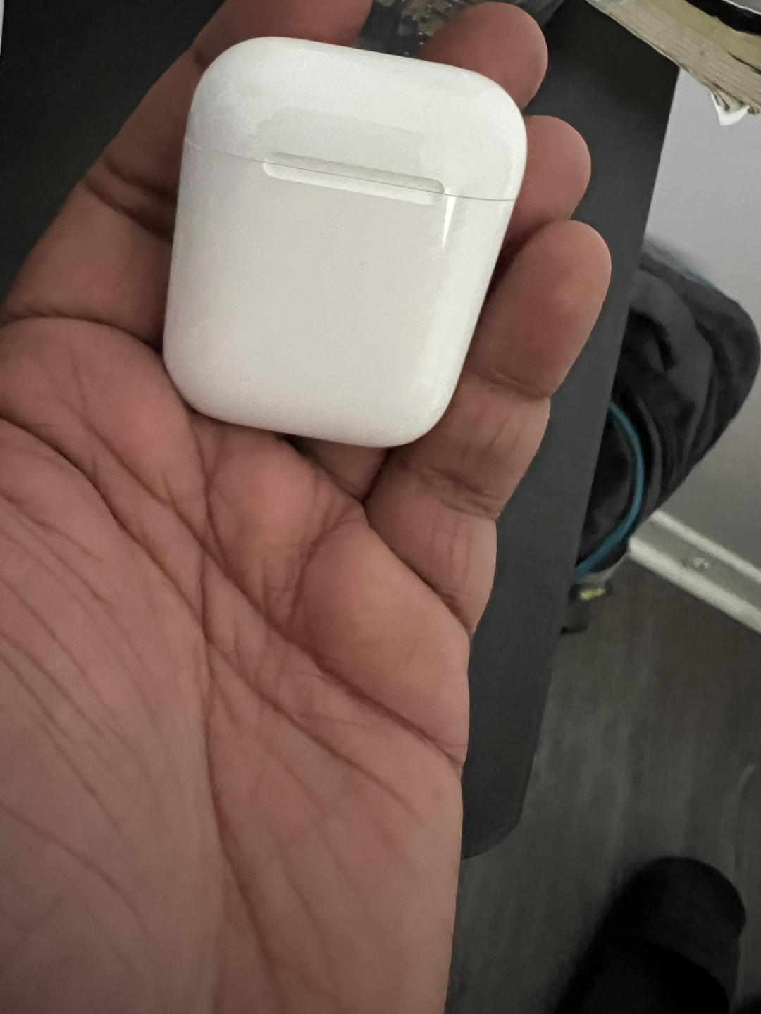 Airpods 2nd Generation Charging Case - photo 3