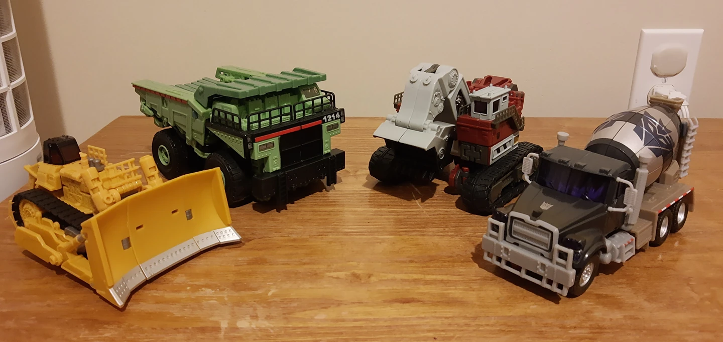 Transformers Constructicons Action Figures 🏀