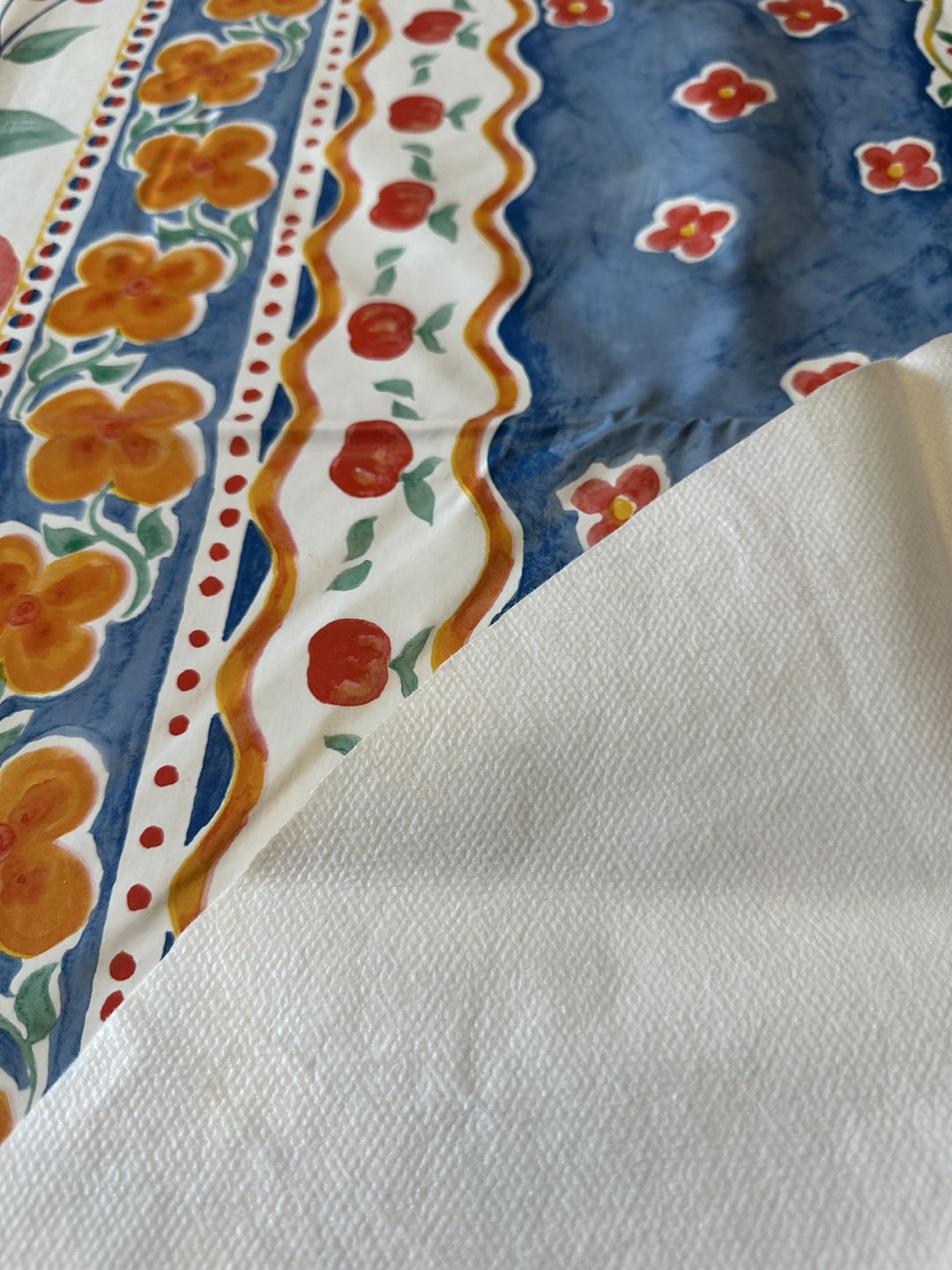 Fruit and Floral Print Table Cloth - photo 3