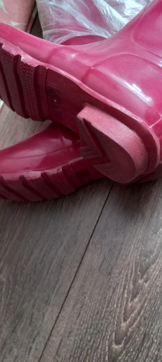 Raspberry  Hunters,,, sz 7 image indicator(3)