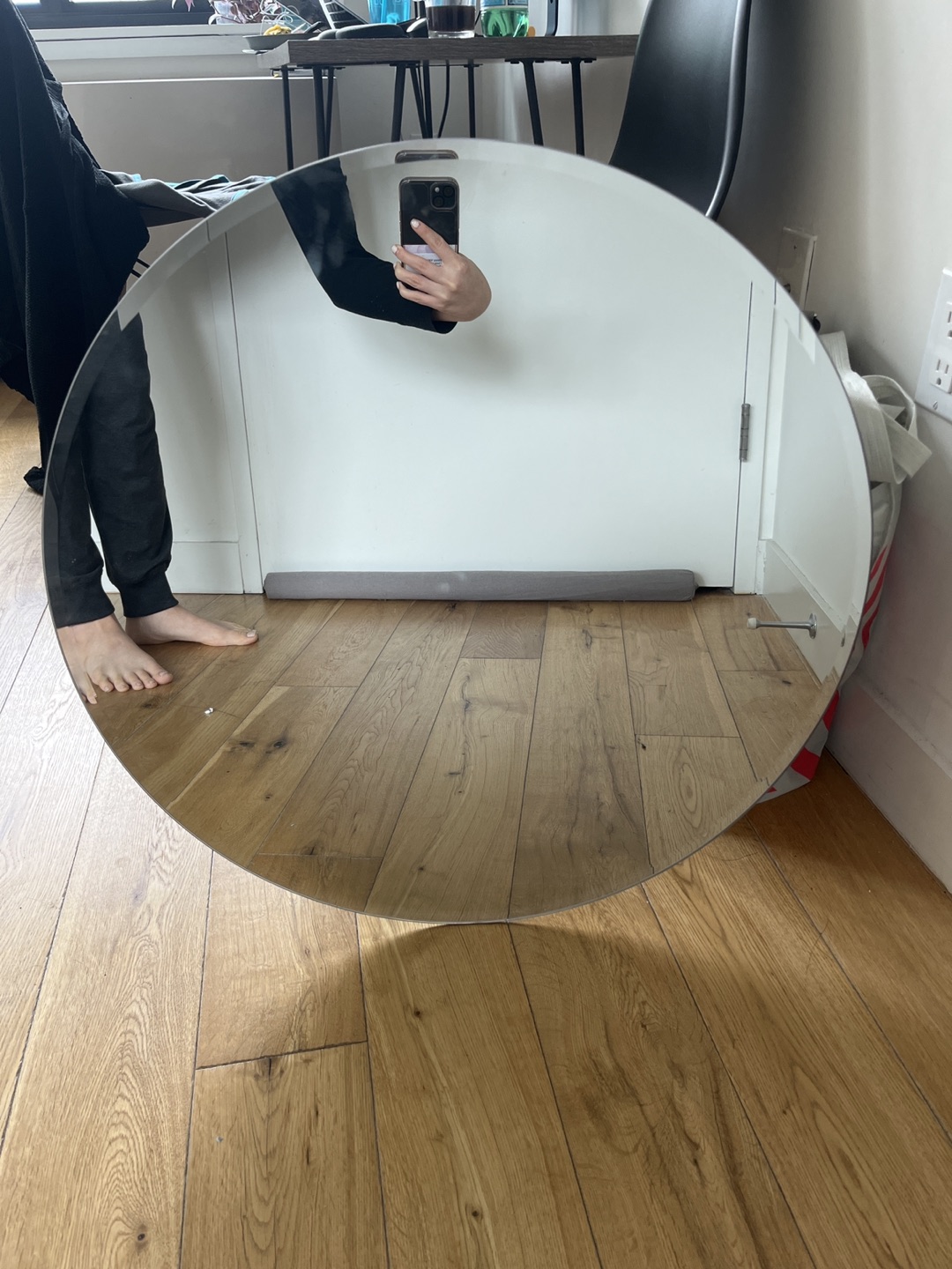 24” Round Mirror