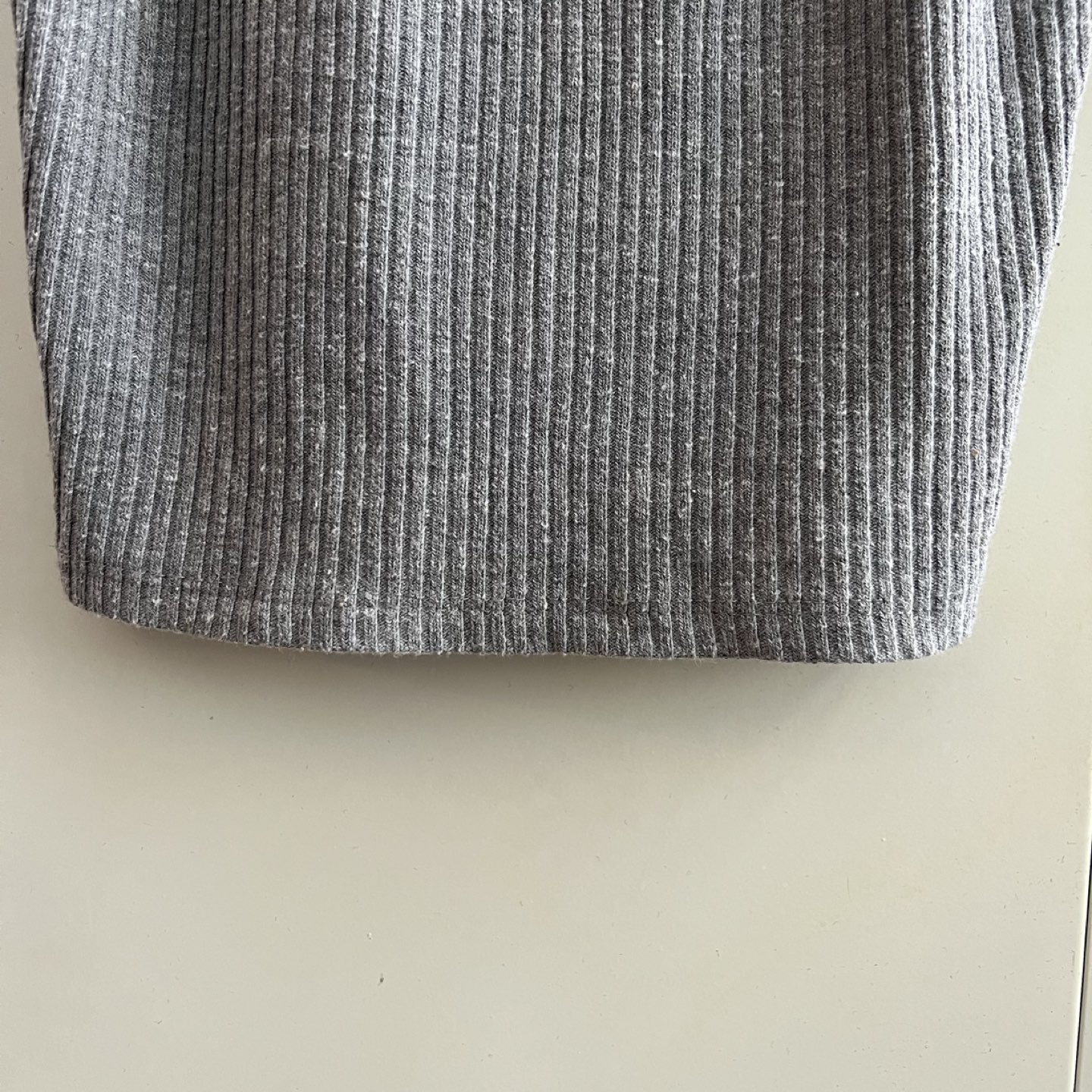 BRANDY MELVILLE TANK TOP image indicator(2)