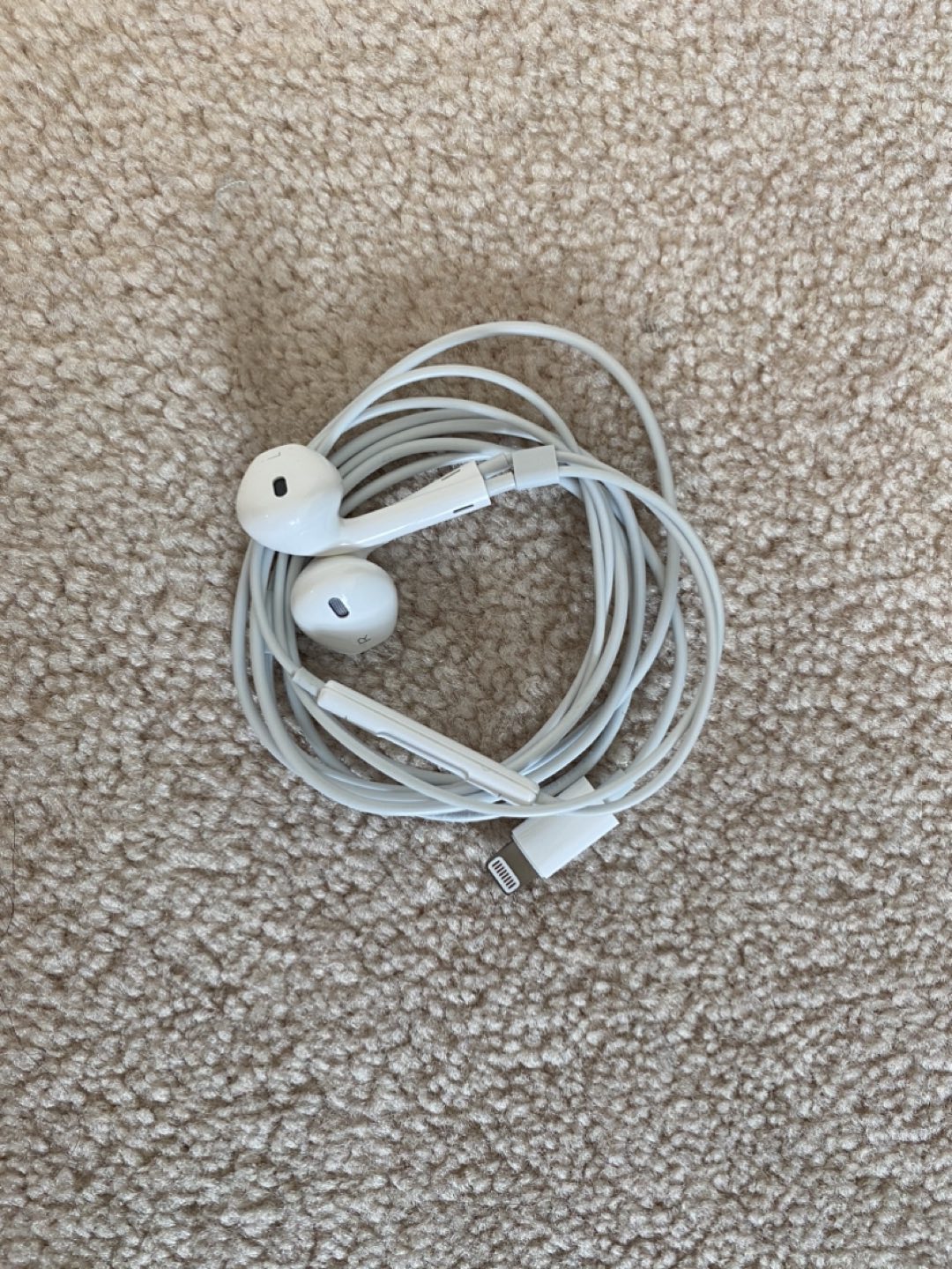 Apple Headphones thumbnail