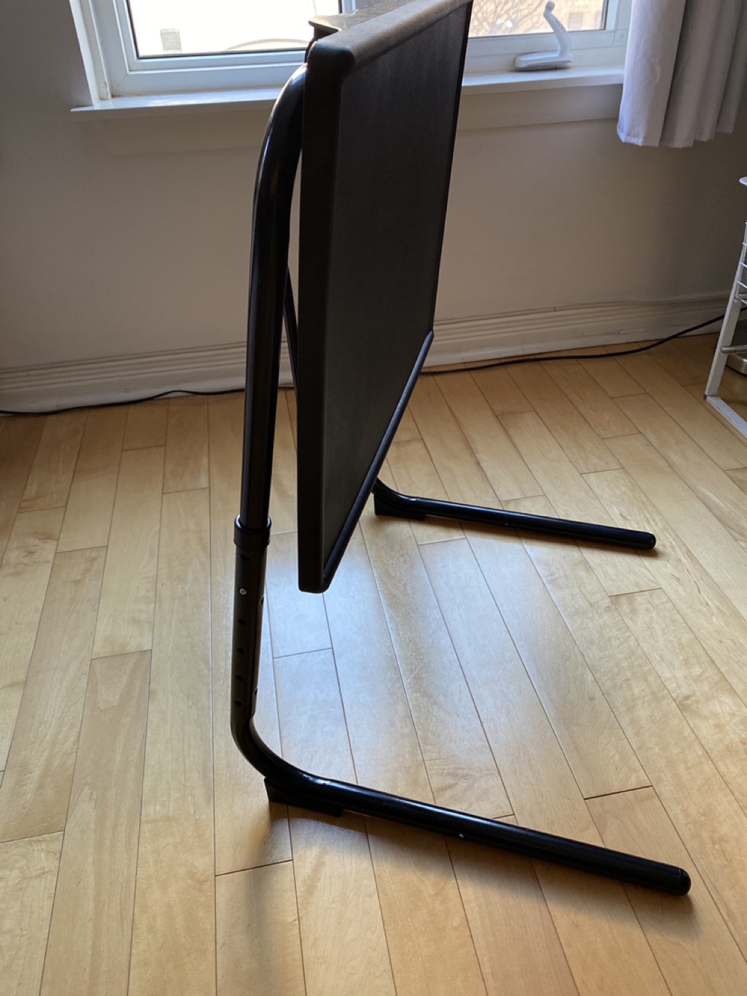 Foldable tv tray image indicator(3)