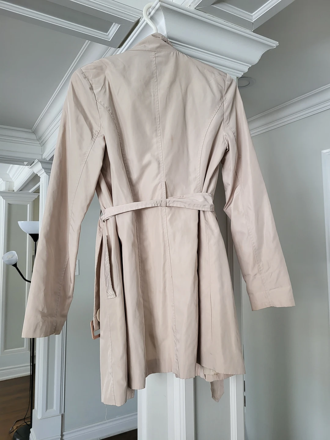 Urban Behavior Spring/Fall Light Trench Coat (Size XS) image indicator(2)