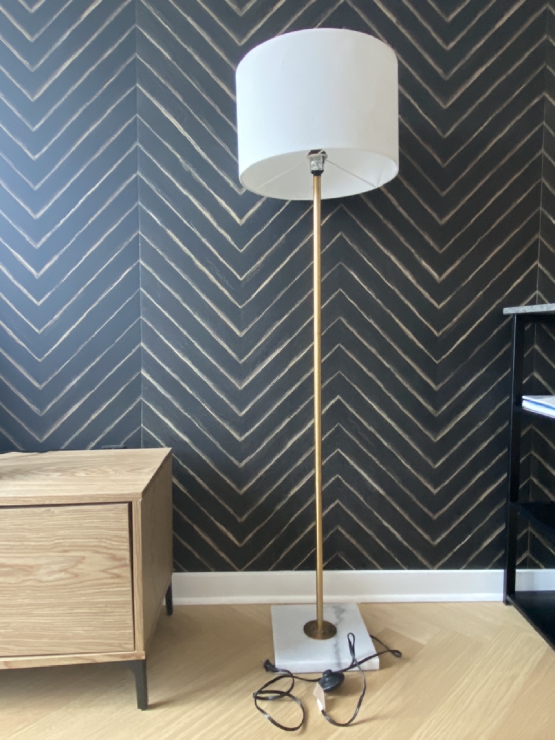 Structube floor lamp thumbnail
