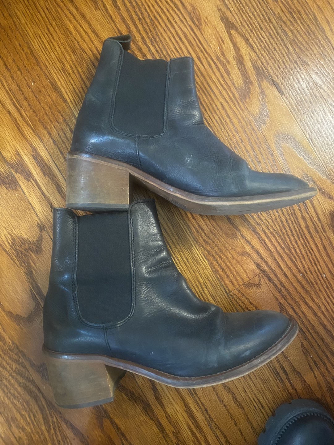 Leather boots (women’s size 6) thumbnail