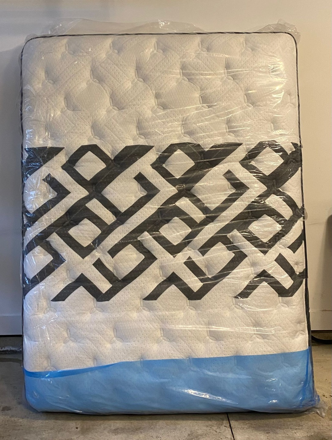 Queen Mattress (New in bag!) thumbnail