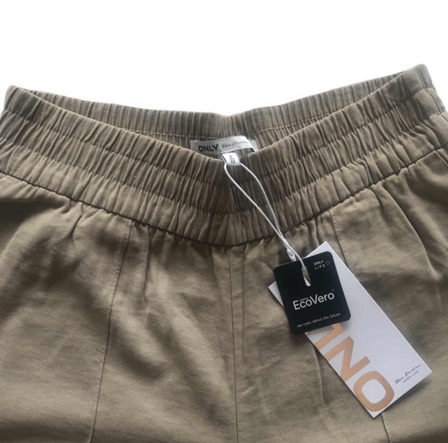 BNWT ONLY Wide-leg pants - Size S image indicator(9)