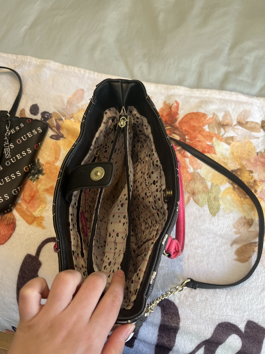 Betsey Johnson Handbag - photo 5
