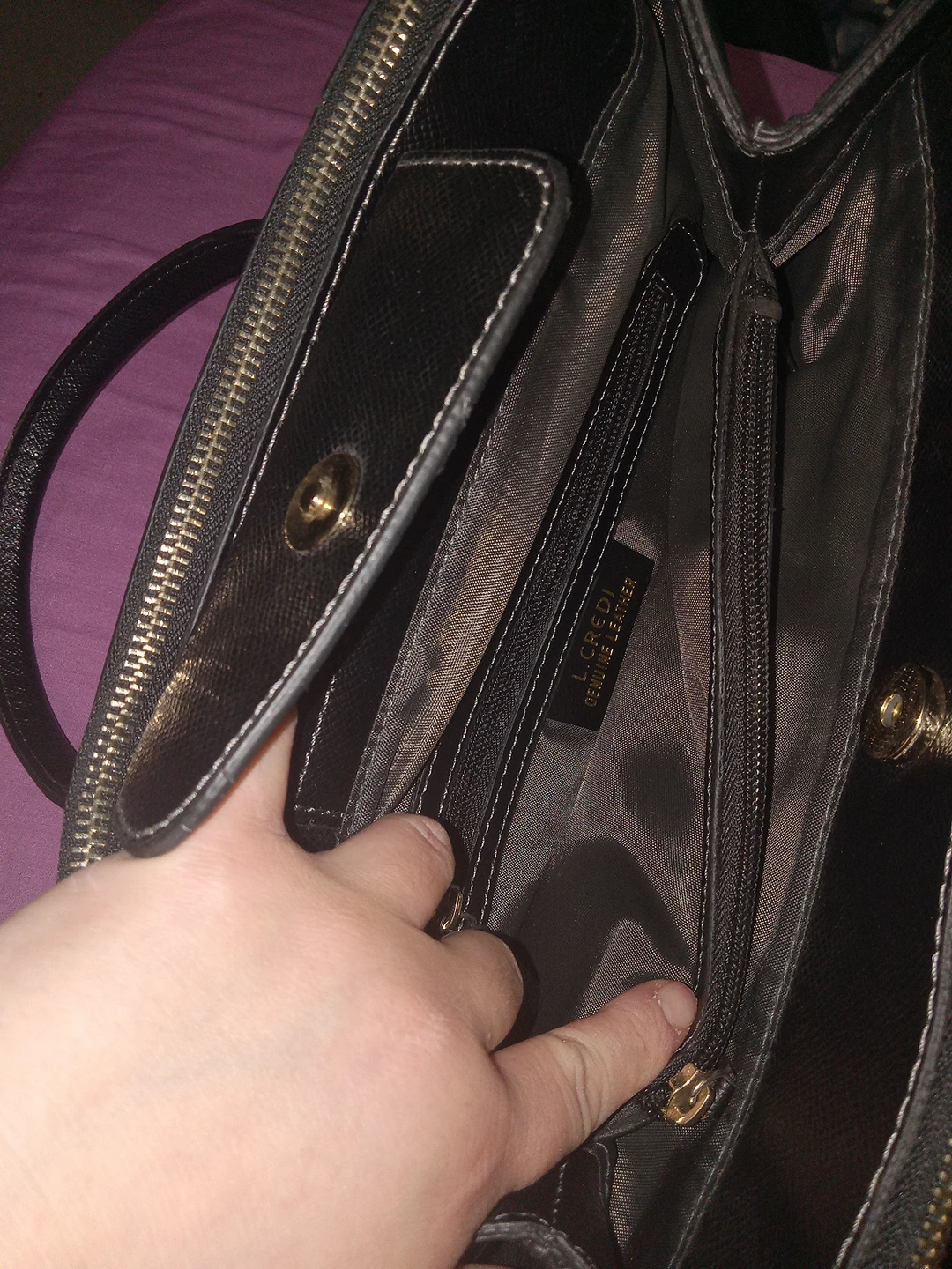 L. Credi Genuine Leather Purse image indicator(3)