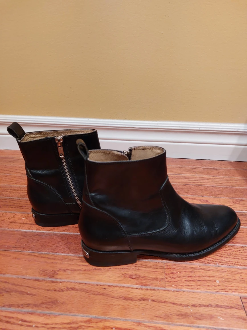 Frye Danielle new leather boots, size 8 M image indicator(3)