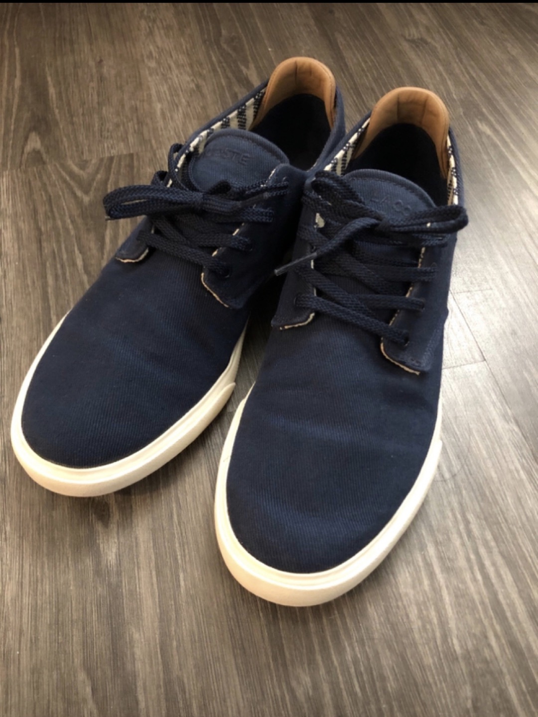 Lacoste Sneakers thumbnail