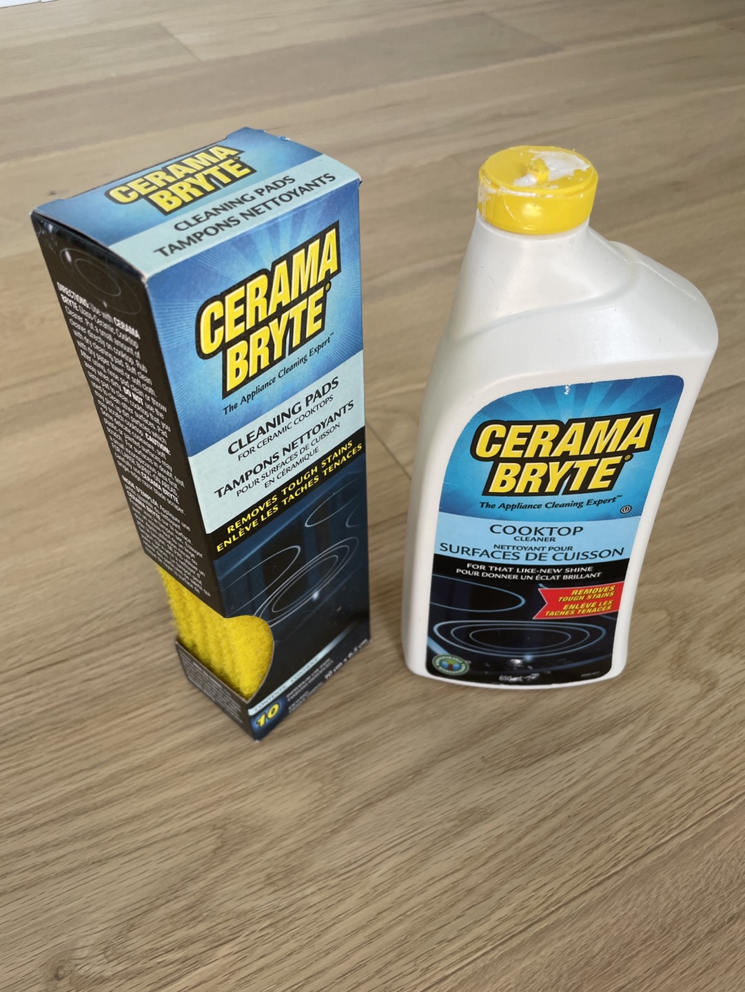 Free Cerama Bryte cooktop cleaner + cleaning pads thumbnail