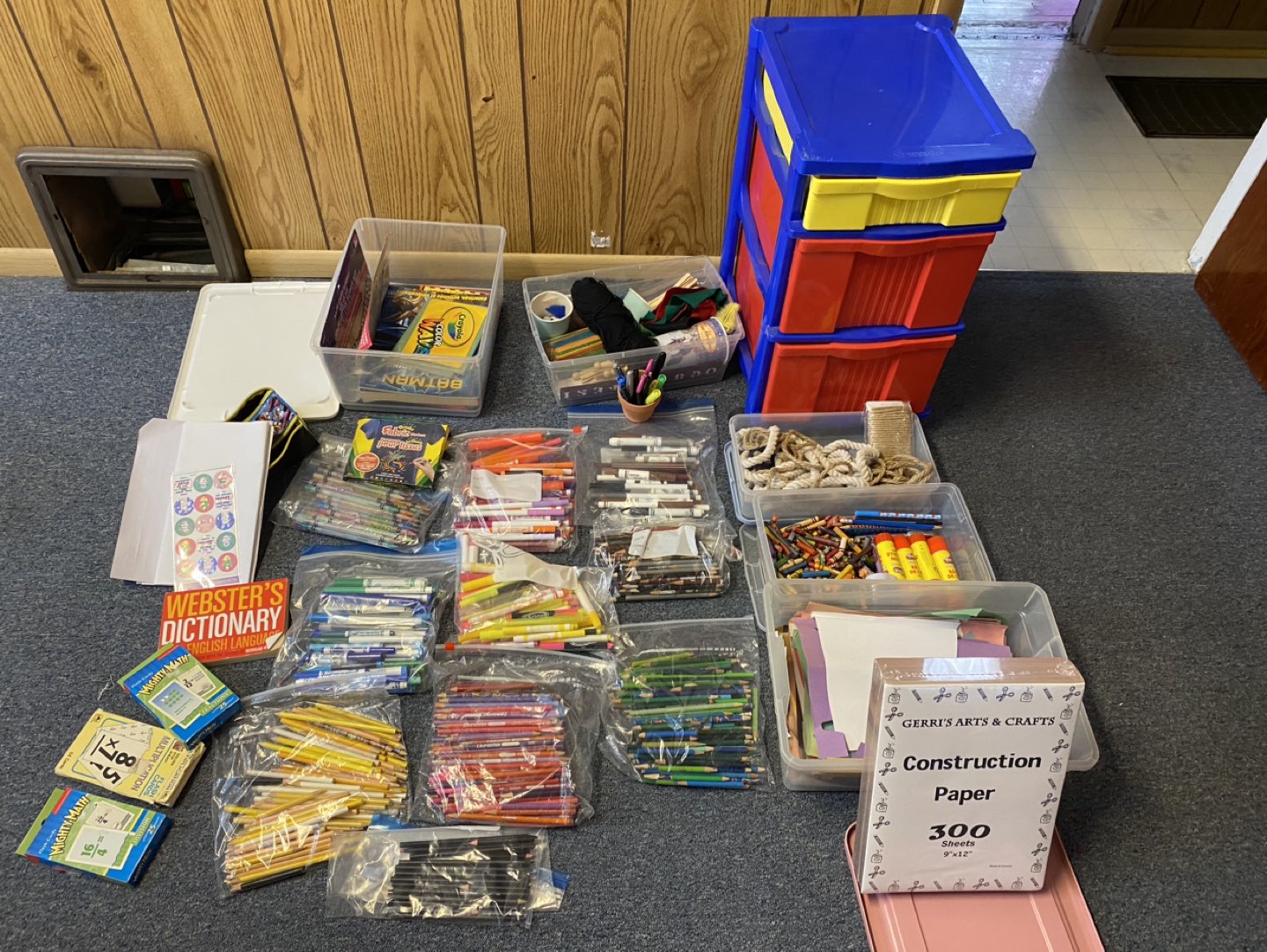 Crayola Rolling Cart & Craft Lot thumbnail