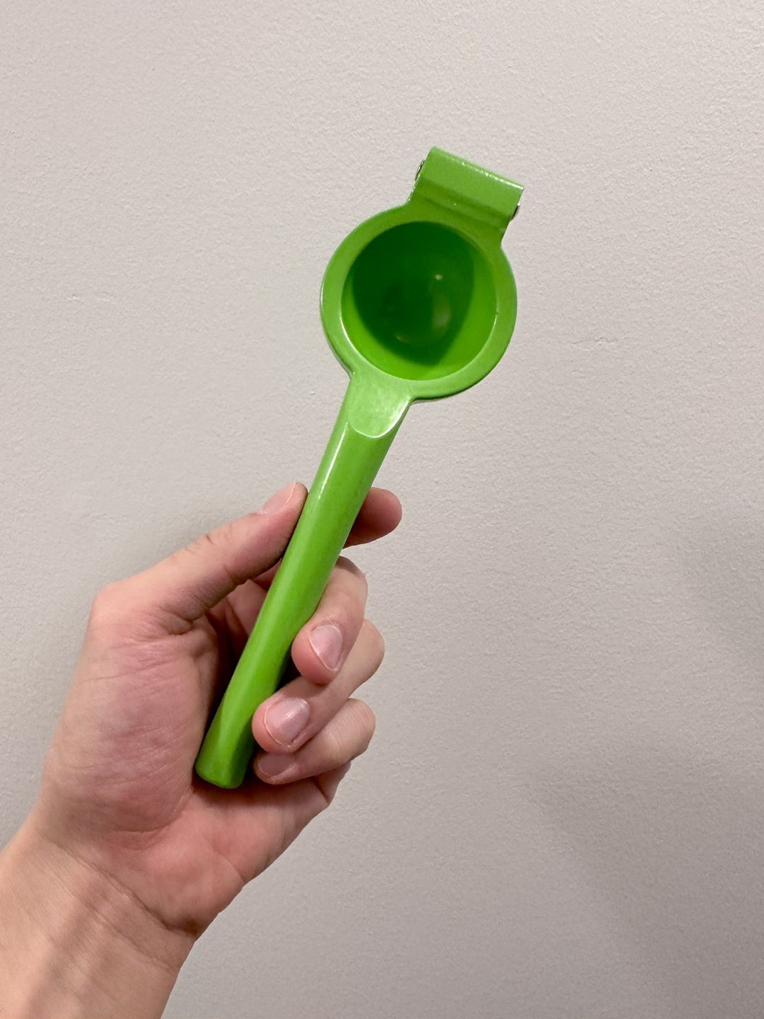 Lemon/ Lime juice Squeezer #freecycle thumbnail