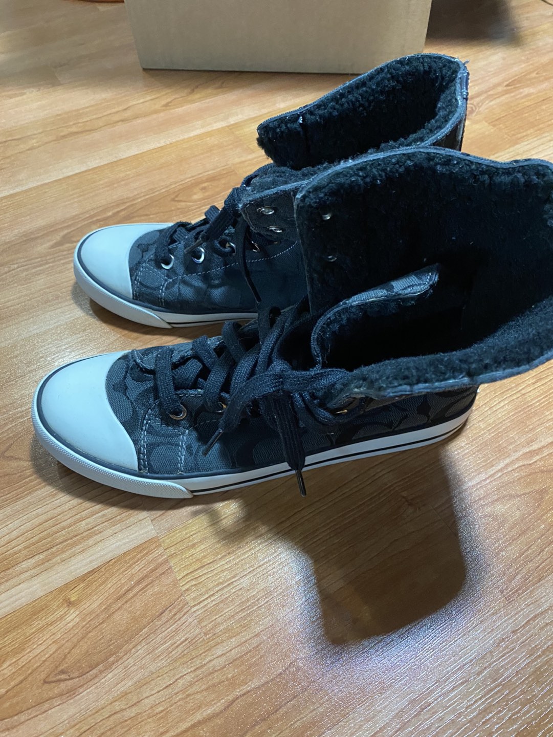 Coach High Tops Sneakers Shoes Size 9 image indicator(3)