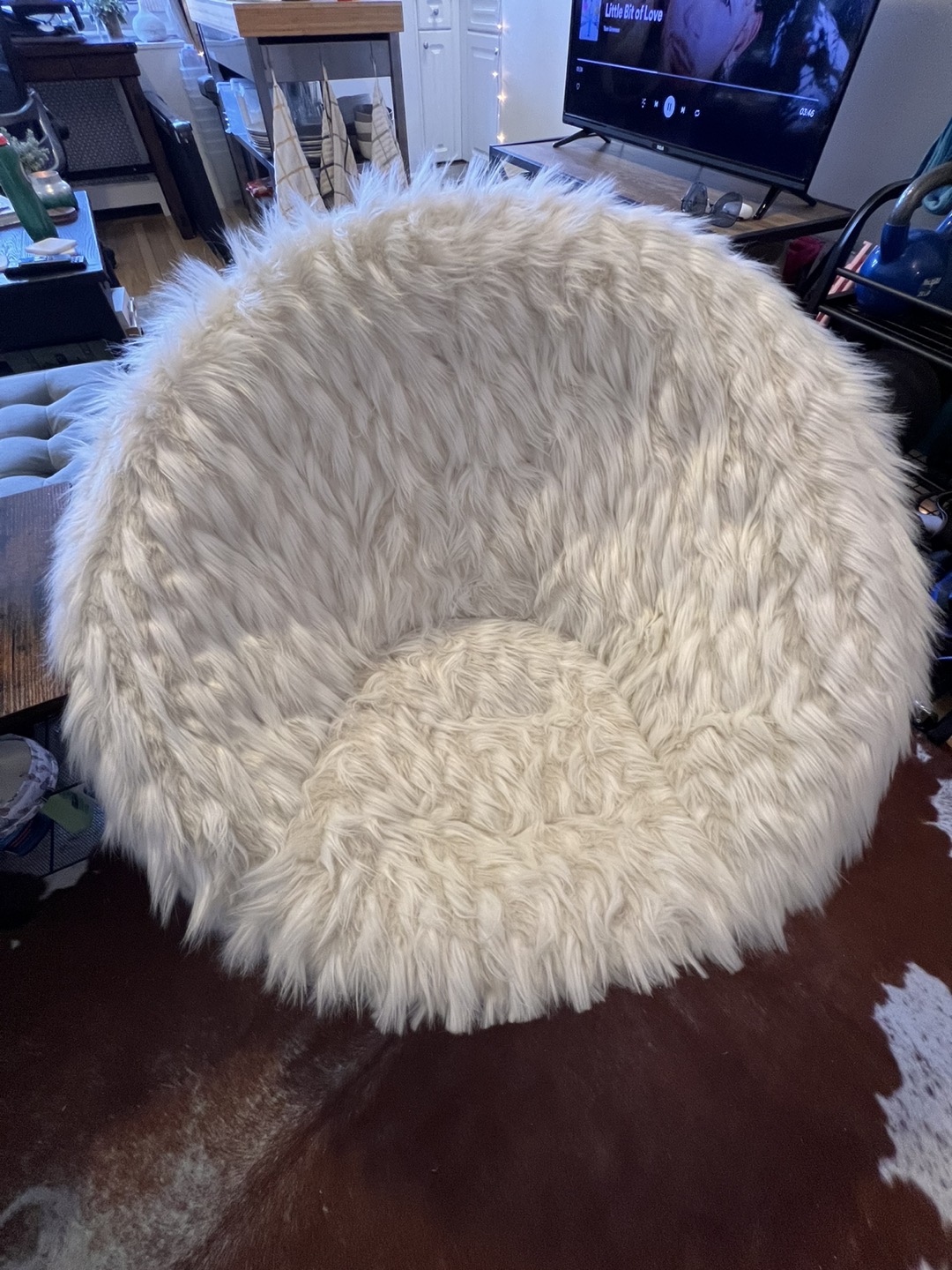 Super Cozy Round Chair - photo 2