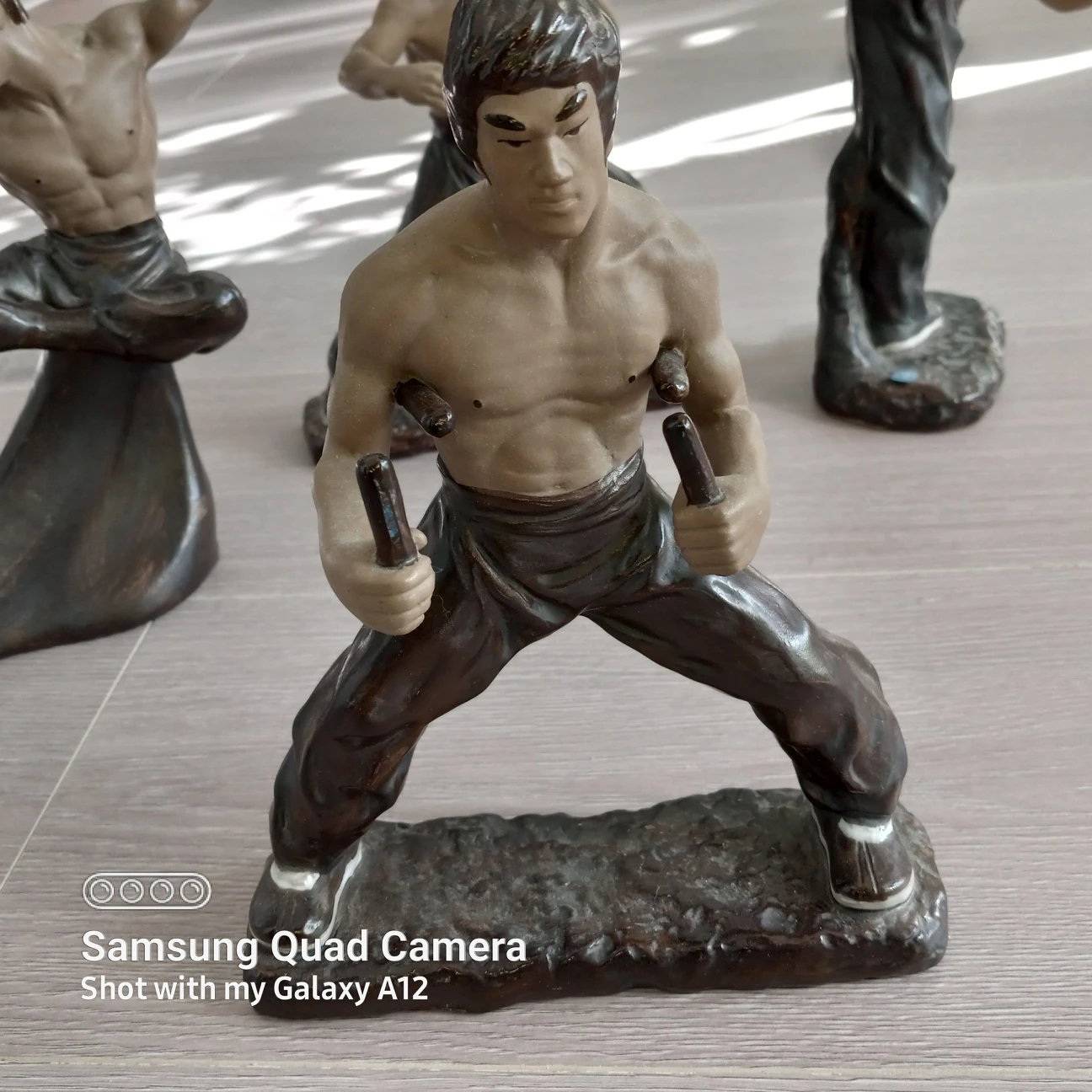 set of 4 Bruce Lee figurines sculptures image indicator(5)
