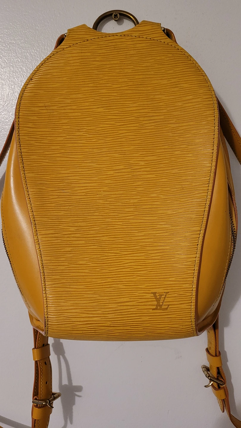 Louis Vuitton AUTHENTIC backpack - photo 4