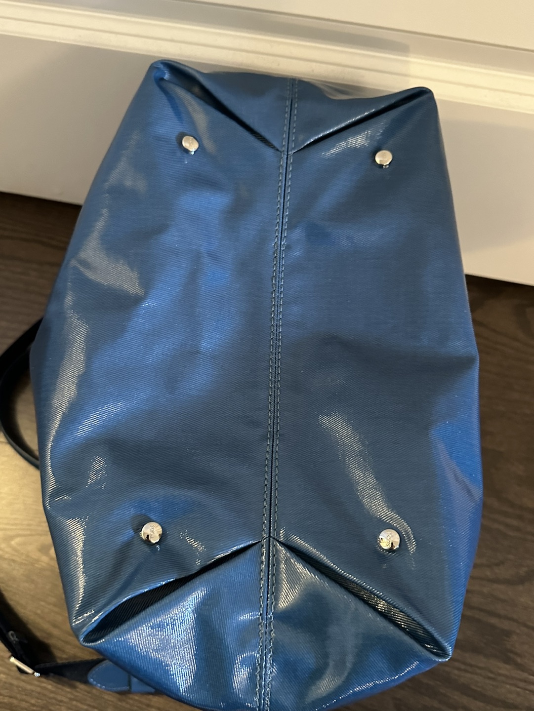 Authentic TODS leather handbag / shoulder tote / crossbody bag image indicator(9)