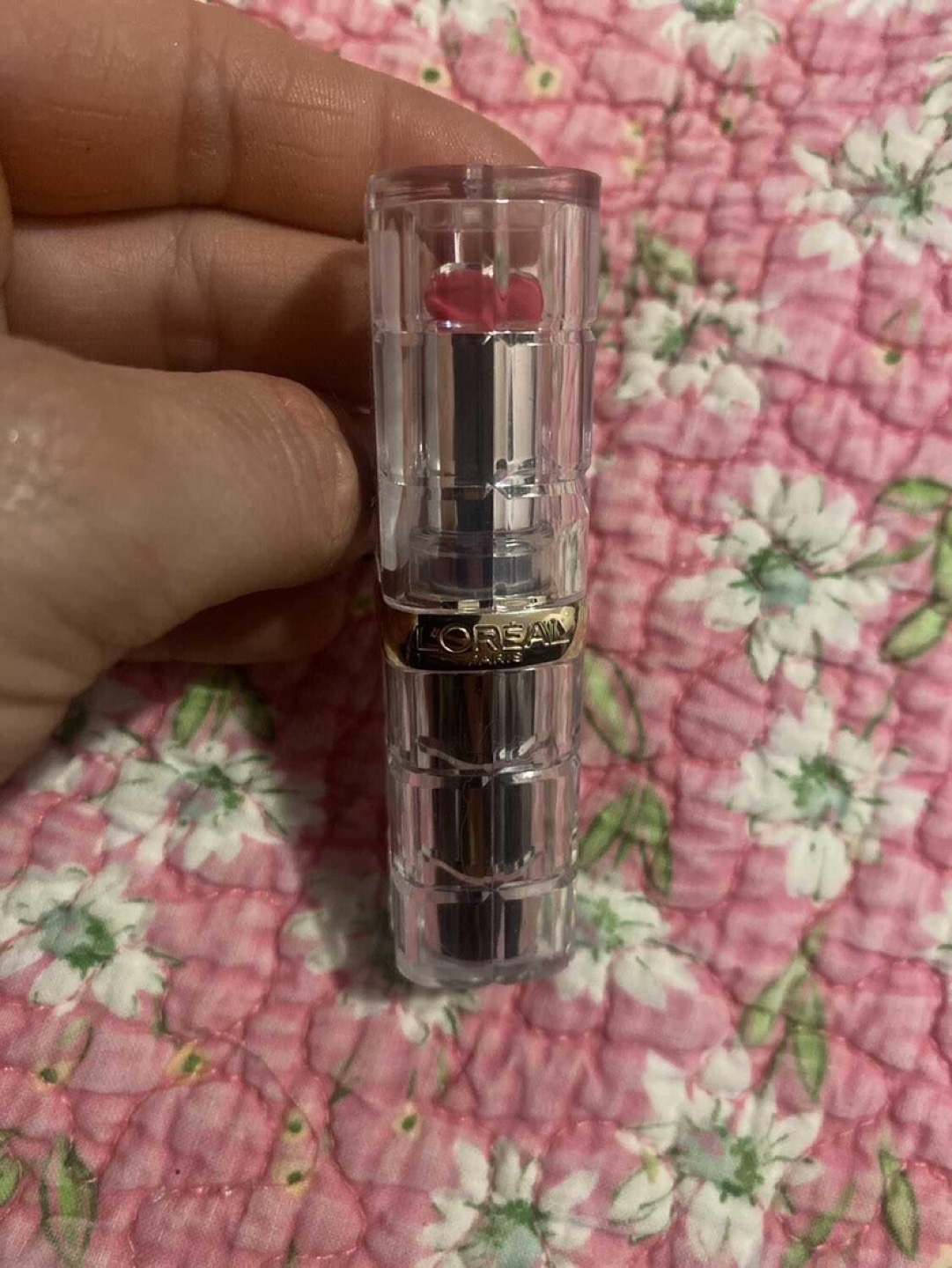 L’Oréal lipstick thumbnail