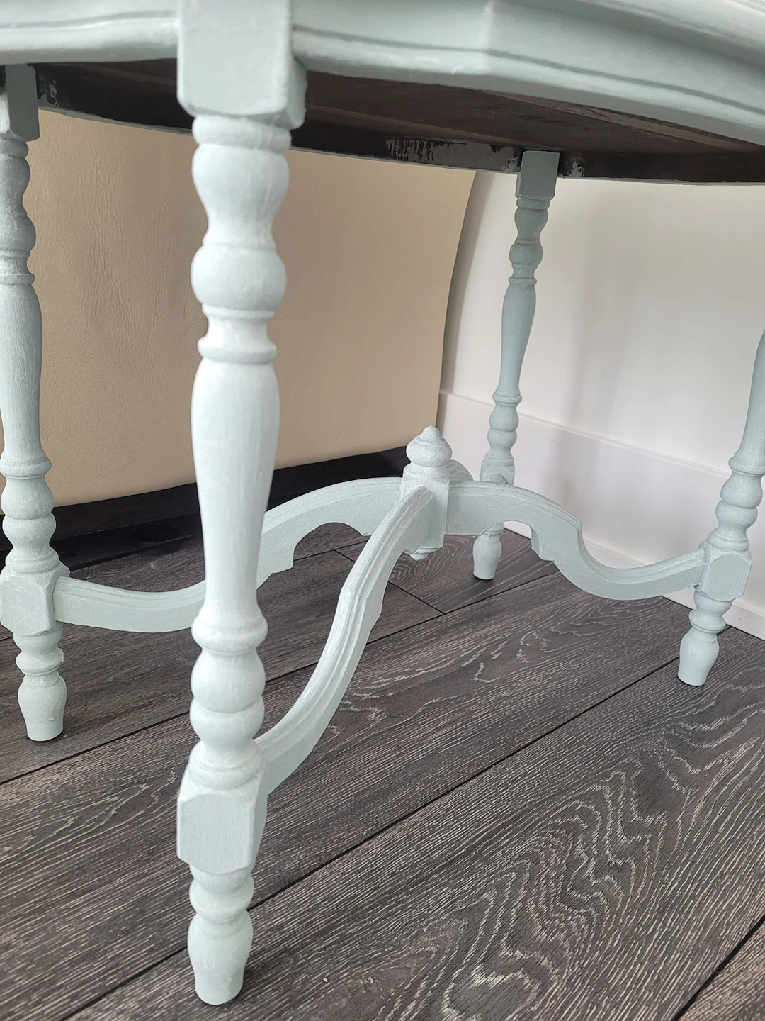 accents table thumbnail