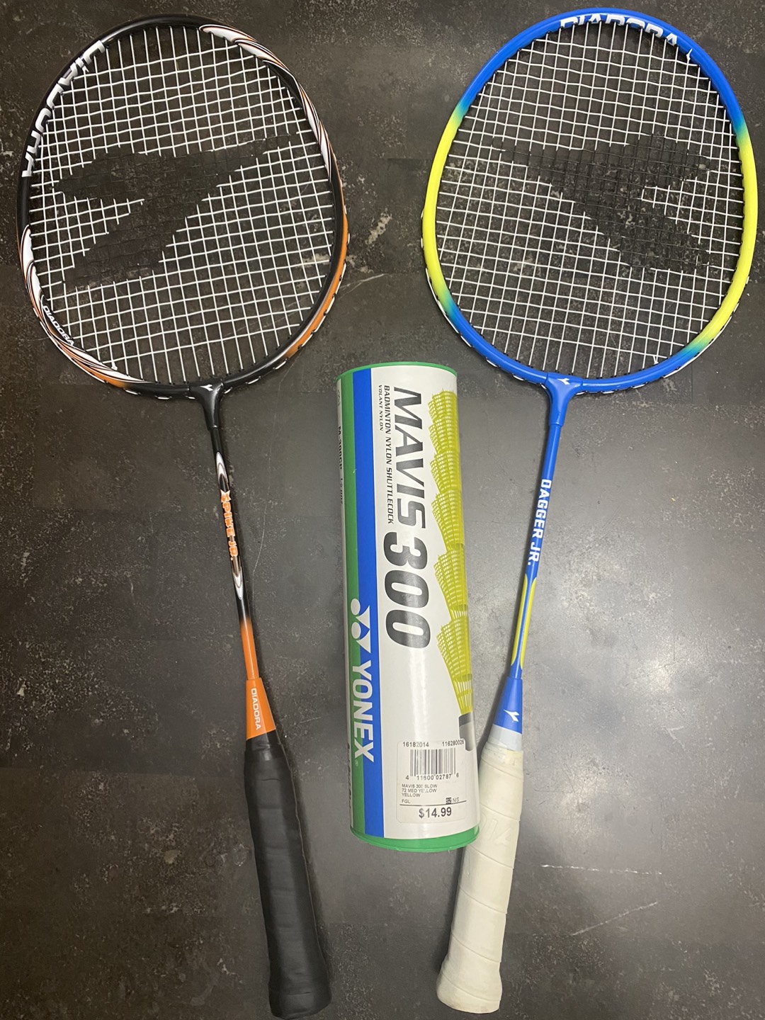 2 Badminton racket  and set of Shuttlecock