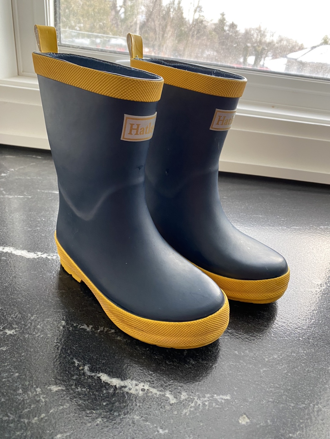 Kids Rain boots thumbnail
