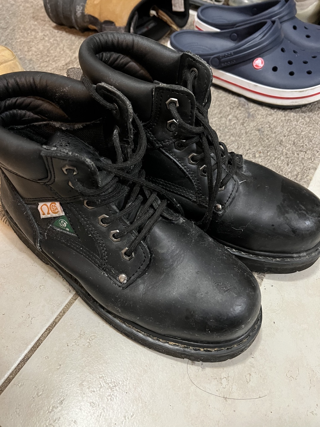 Safety shoes man 8
