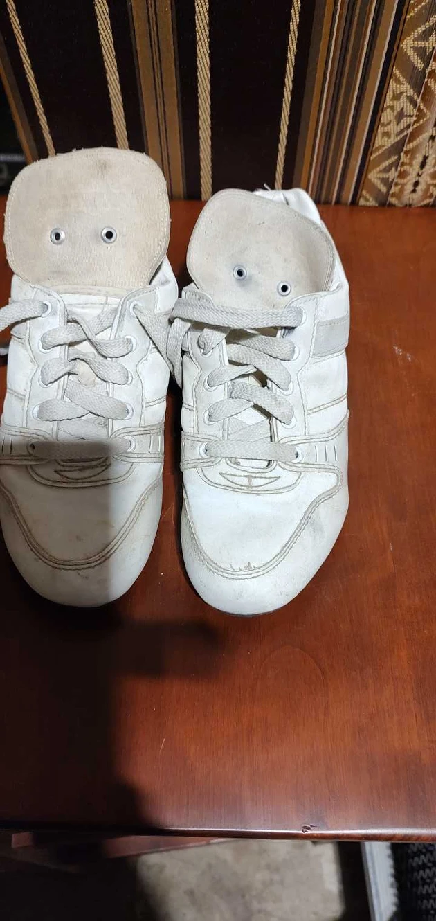 baseball cleats image indicator(2)