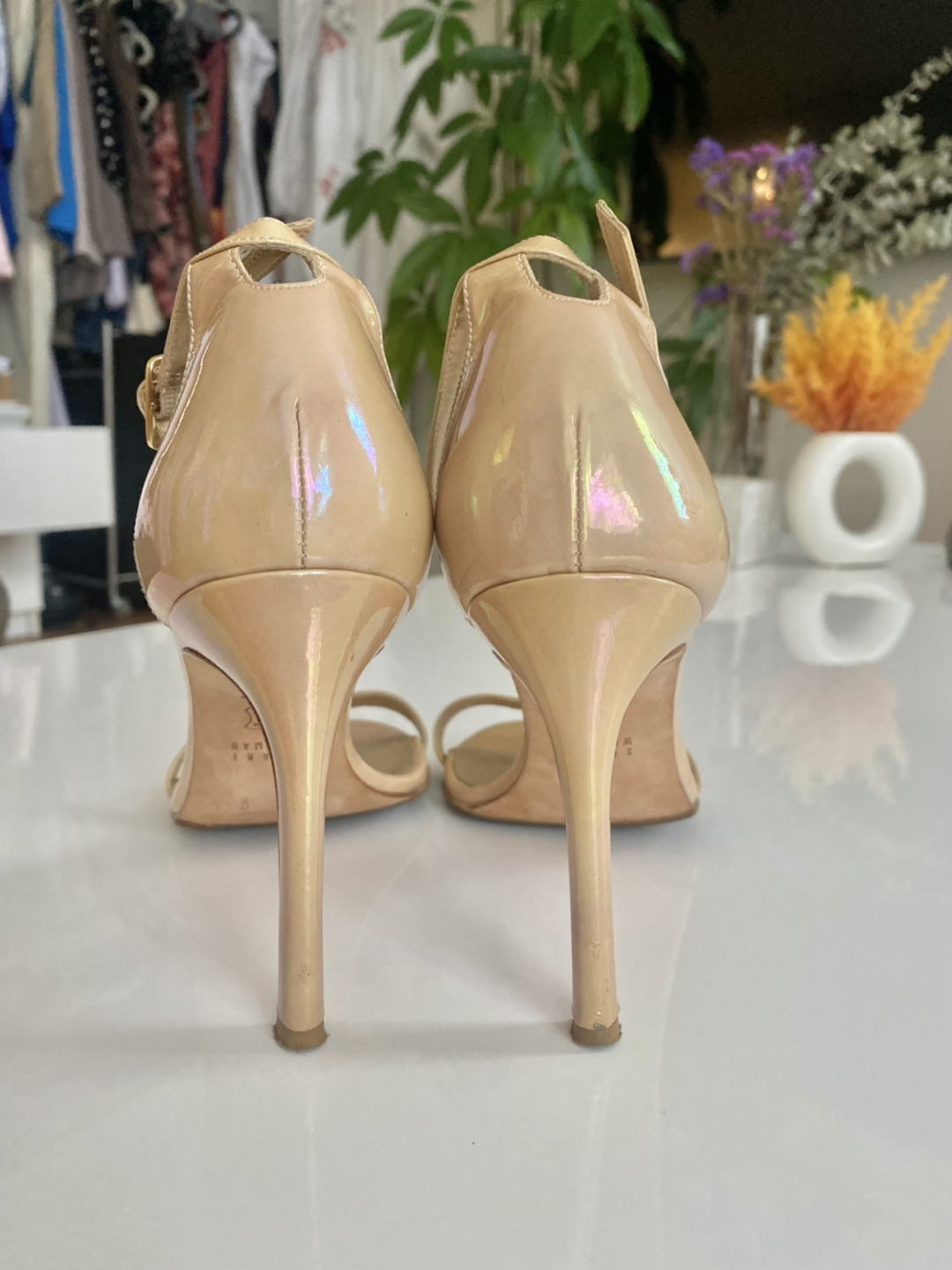 Stuart Weitzman leather strappy sandals - photo 2