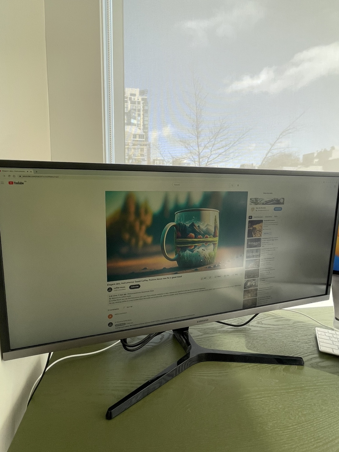 Samsung 34" Ultra-Wide WQHD 75Hz Monitor (LS34J552WQNXZA) thumbnail
