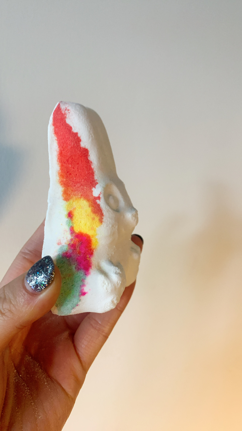 💸 Lush - Follow the White Rabbit bath bomb - photo 2