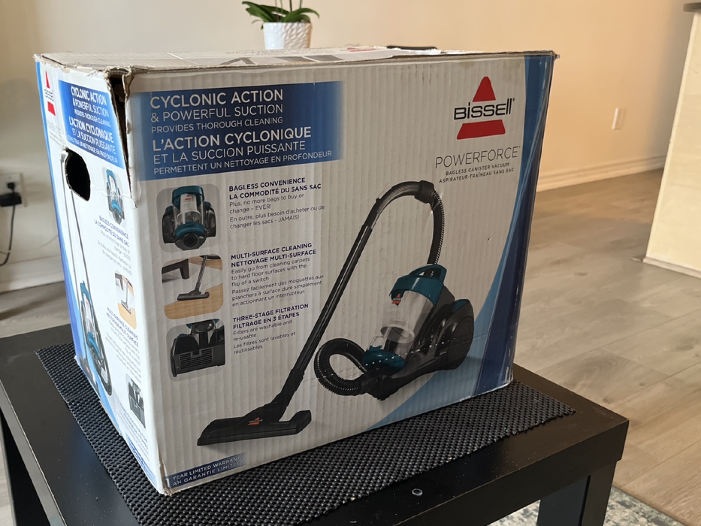 Bissell vacuum cleaner