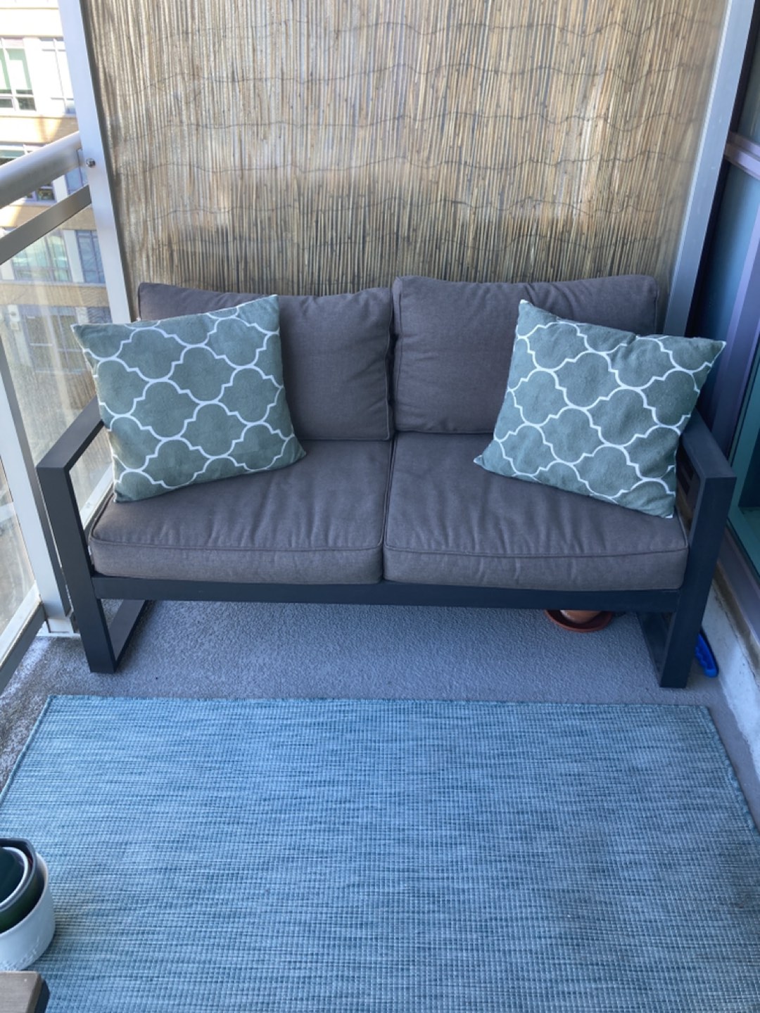 Patio love seat