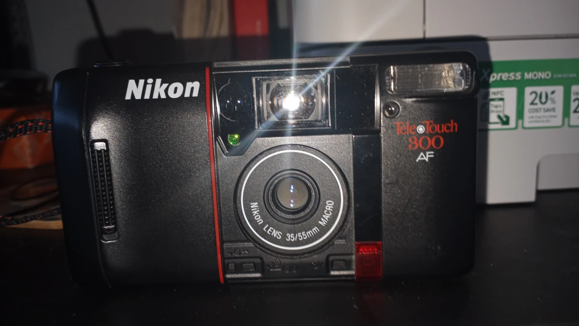 Nikkormat FT2, Nikon TeleTouch 800 Camera and lens package image indicator(4)