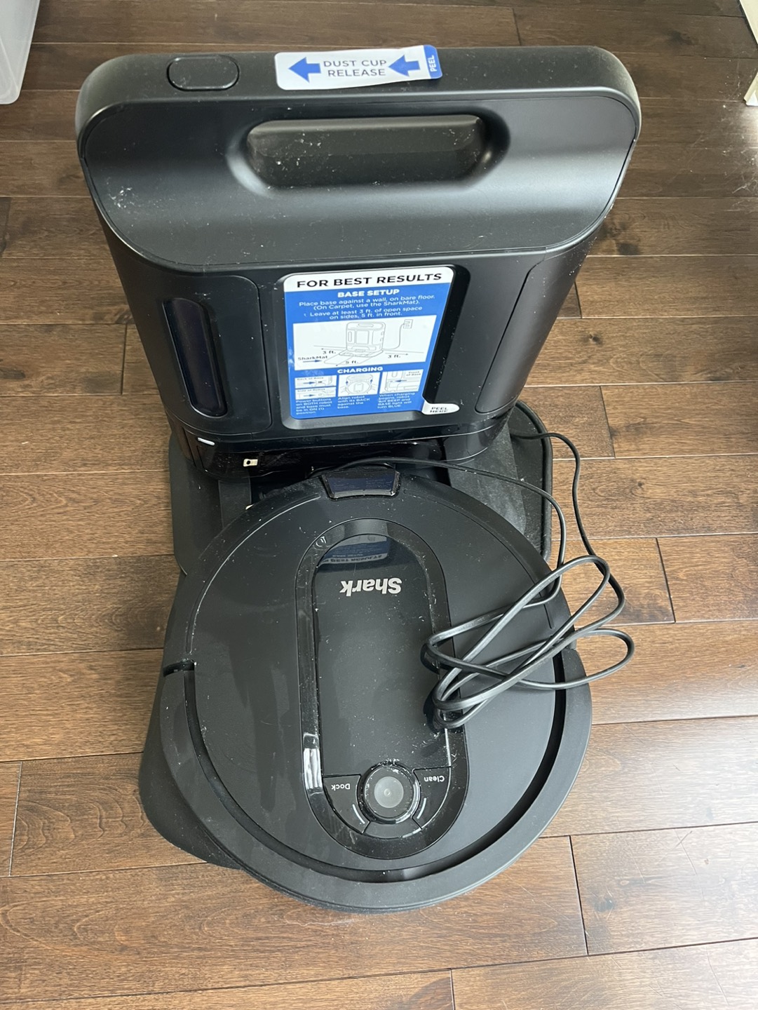 Shark robot cleaner - photo 3