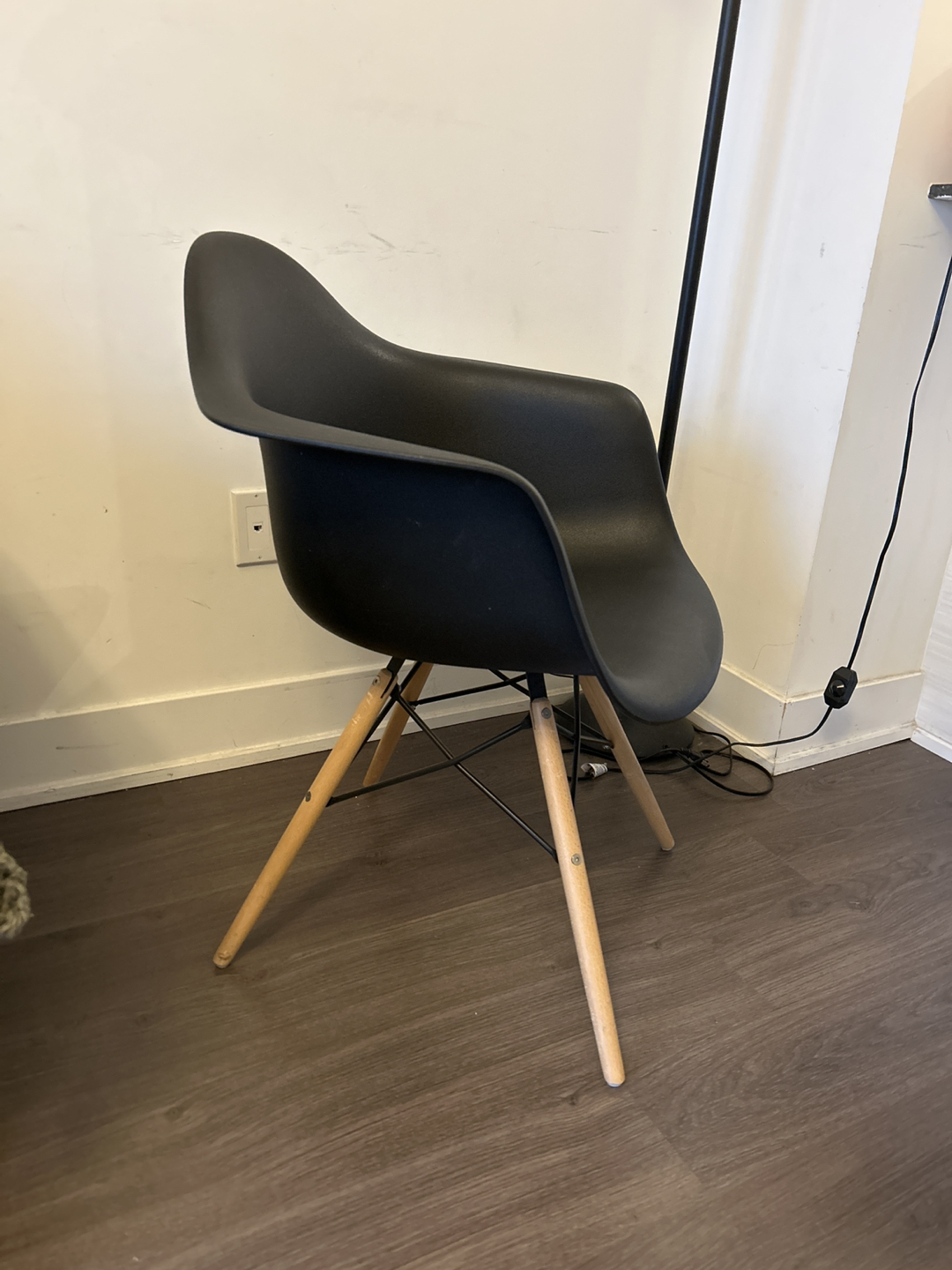 Chair - photo 2