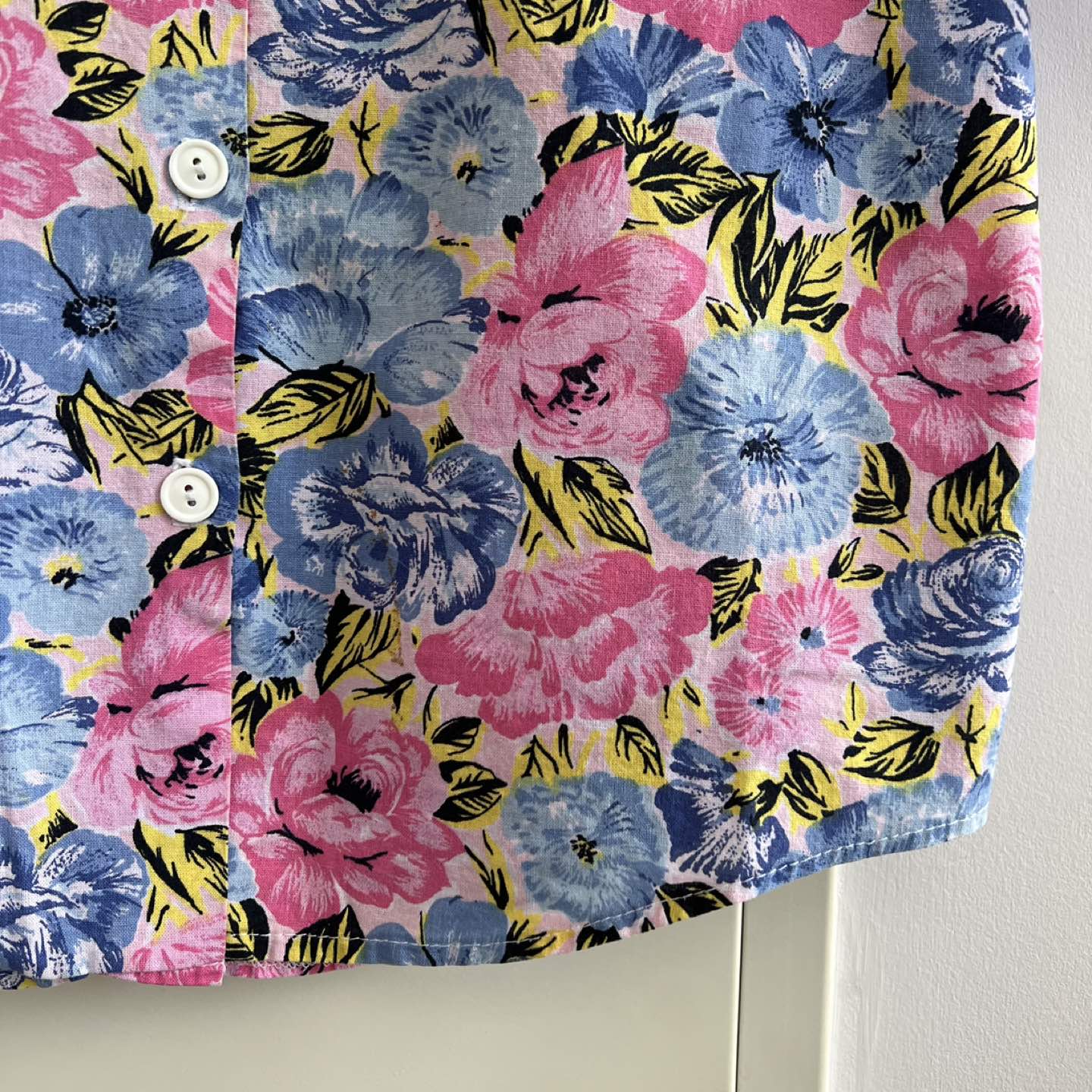 VINTAGE FLORAL RESORT TOP image indicator(6)