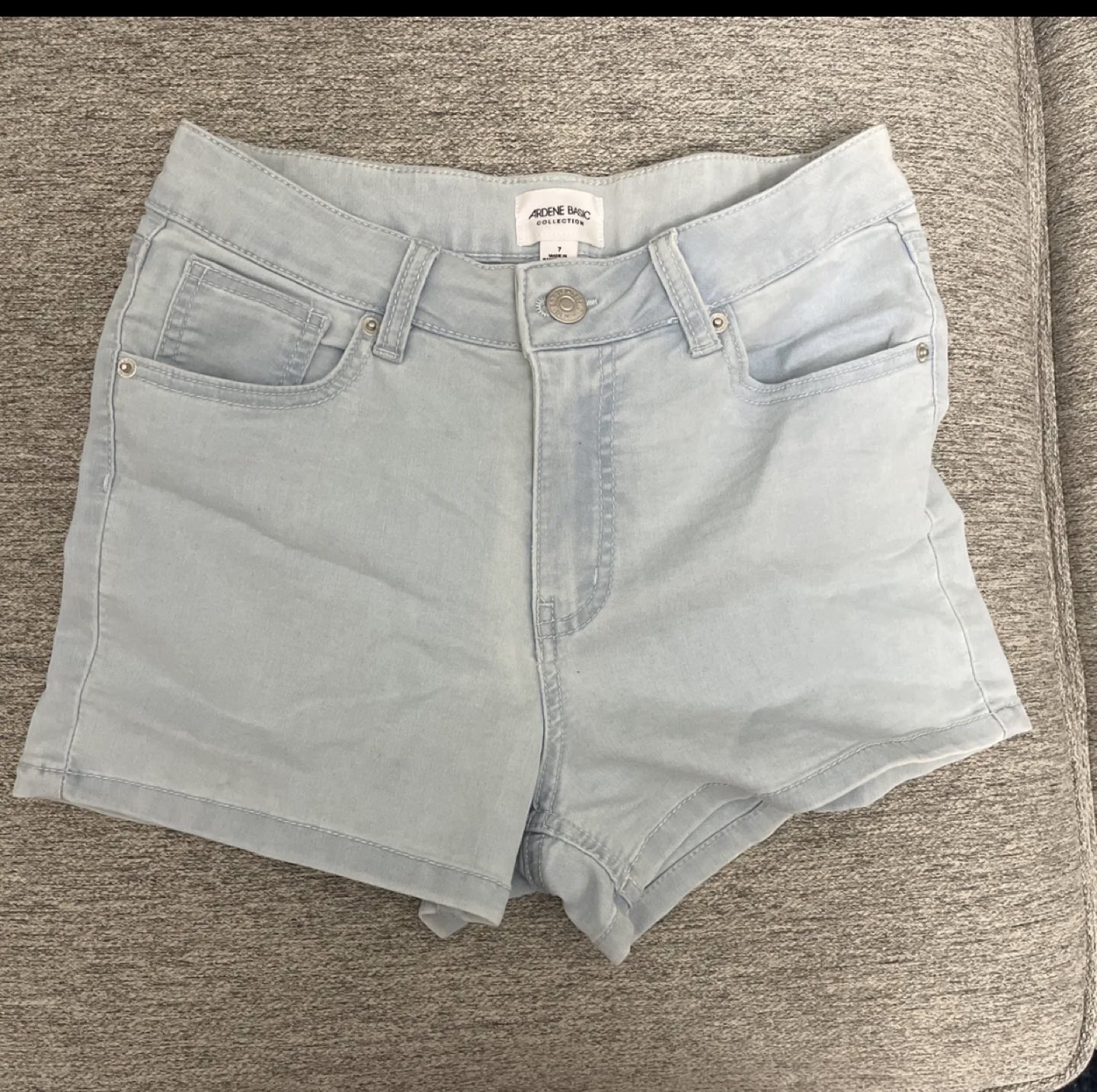 Jean Shorts thumbnail