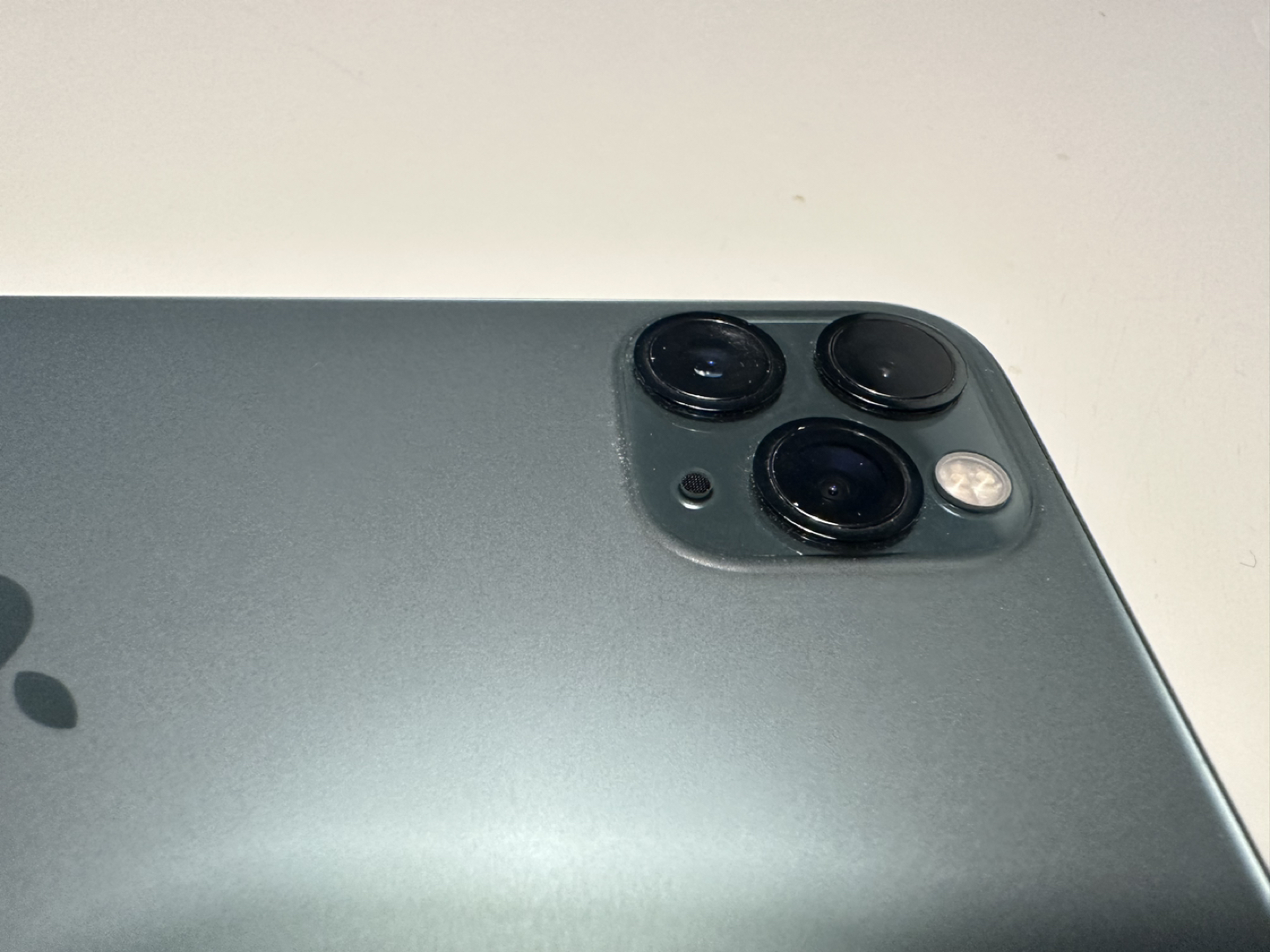 IPHONE 11 PRO MAX 256 GB UNLOCKED image indicator(5)